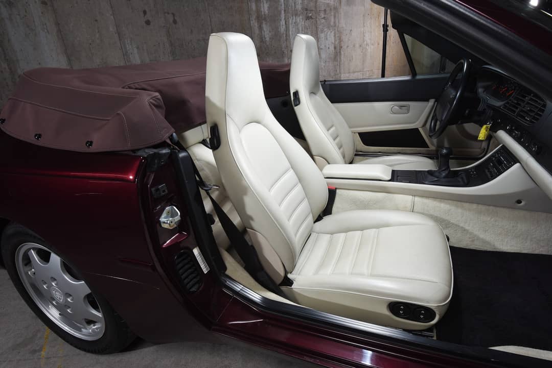 1990 Porsche 944 S2 — photo 25