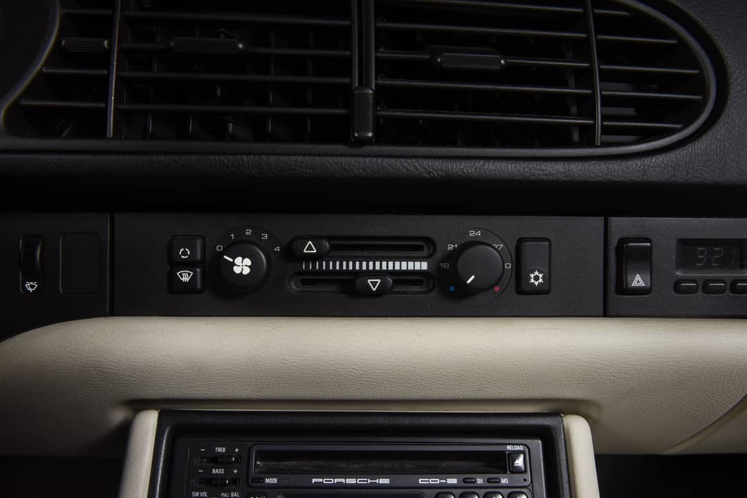 1990 Porsche 944 S2 — photo 34