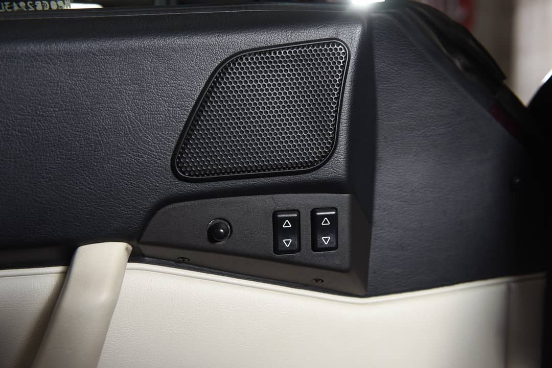 1990 Porsche 944 S2 — photo 36