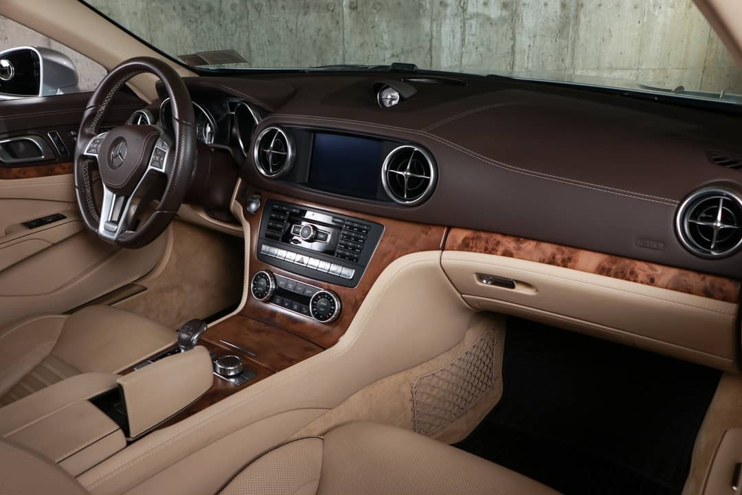 2016 Mercedes-Benz SL-Class SL 550 — photo 43