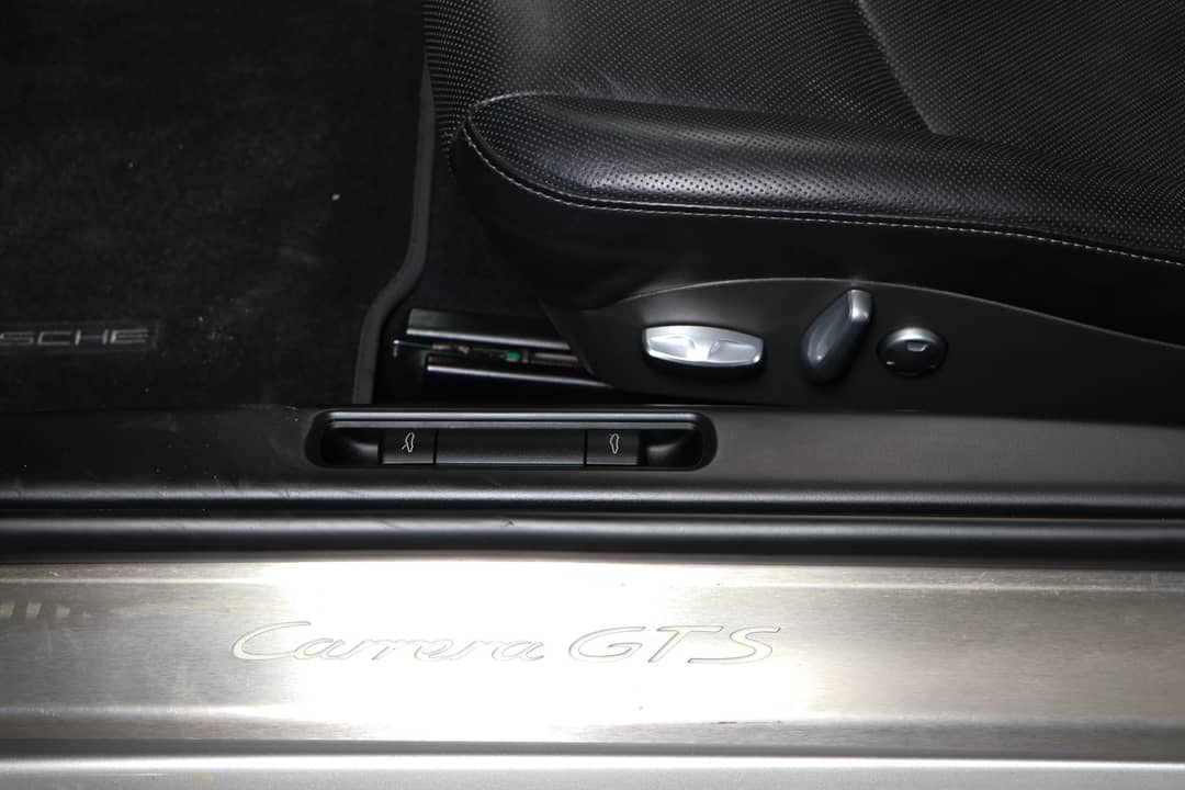 2011 Porsche 911 Carrera GTS — photo 30