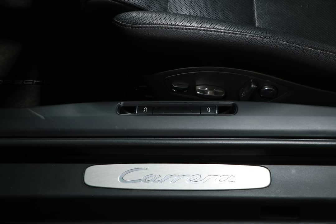 2013 Porsche 911 Carrera — photo 23