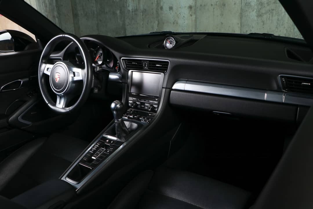 2013 Porsche 911 Carrera — photo 33