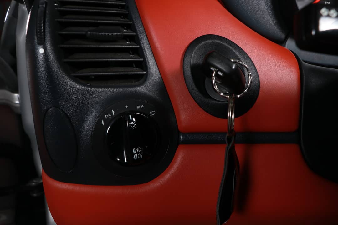 1999 Porsche Boxster — photo 35