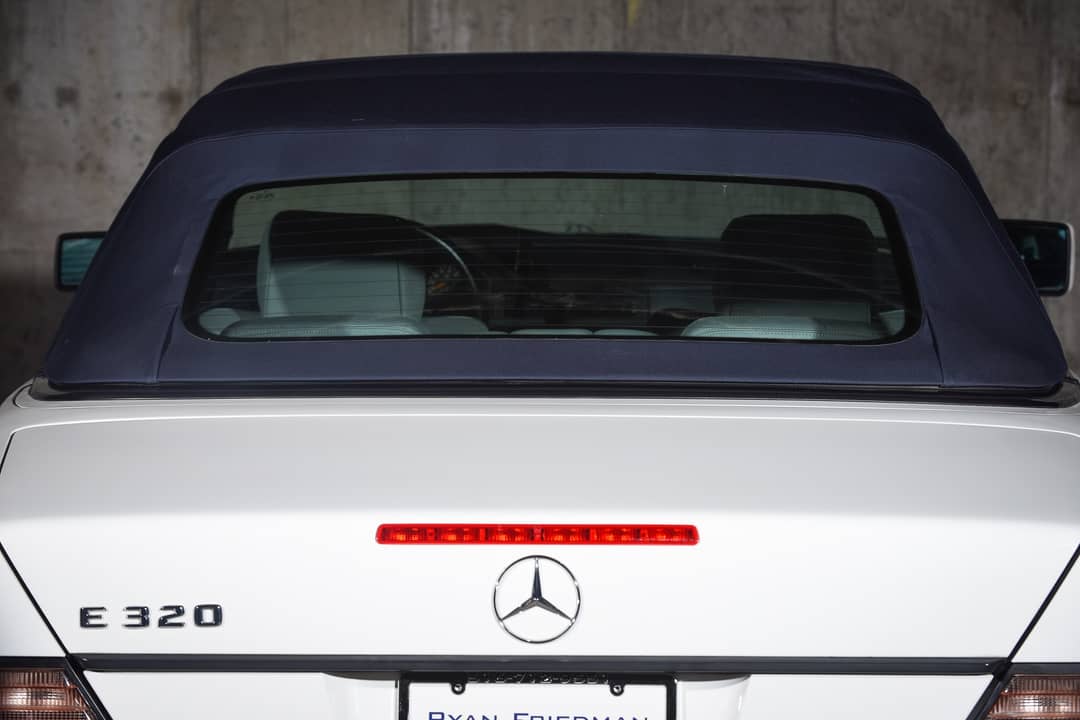 1995 Mercedes-Benz E-Class E 320 Convertible — photo 11