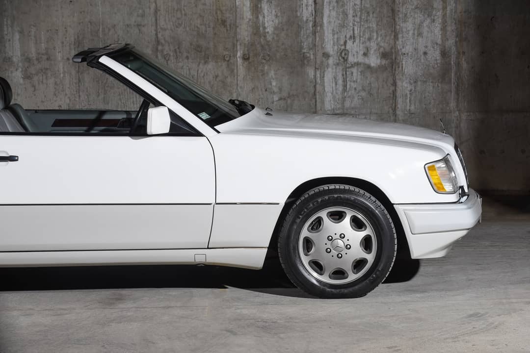 1995 Mercedes-Benz E-Class E 320 Convertible — photo 5