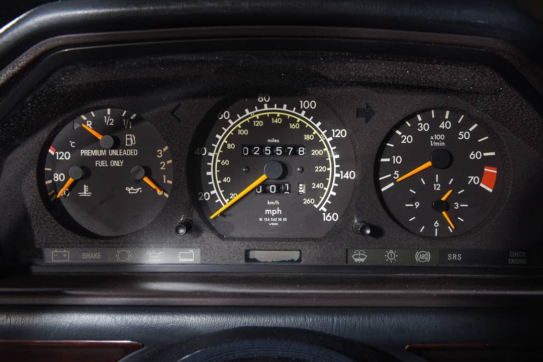 1995 Mercedes-Benz E-Class E 320 Convertible — photo 41