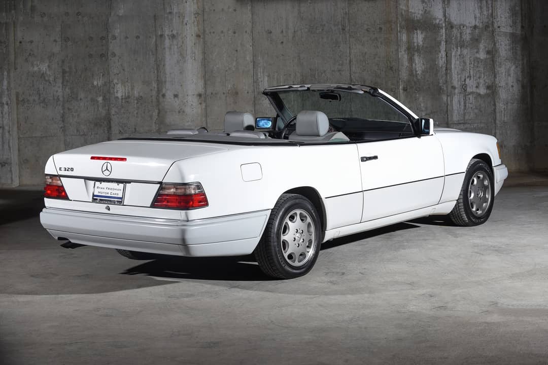 1995 Mercedes-Benz E-Class E 320 Convertible — photo 7