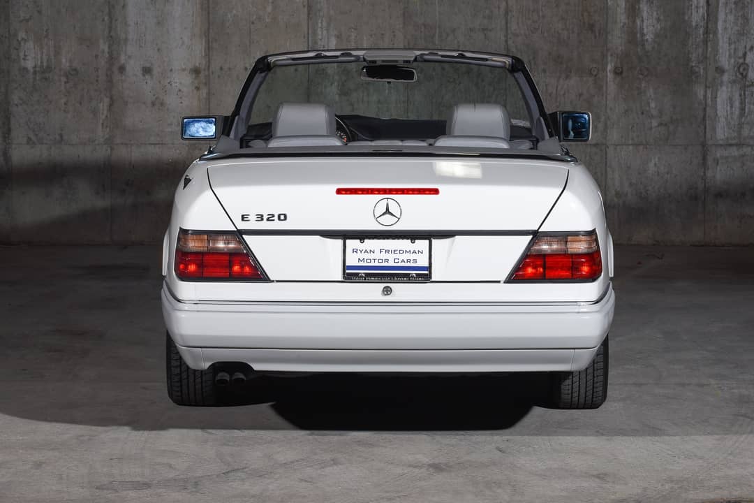 1995 Mercedes-Benz E-Class E 320 Convertible — photo 10