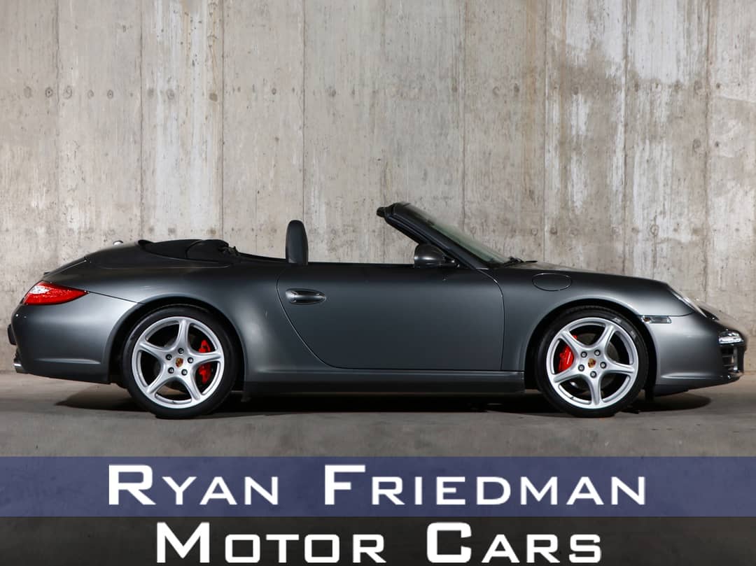 2010 Porsche 911 Carrera 4S — photo 1