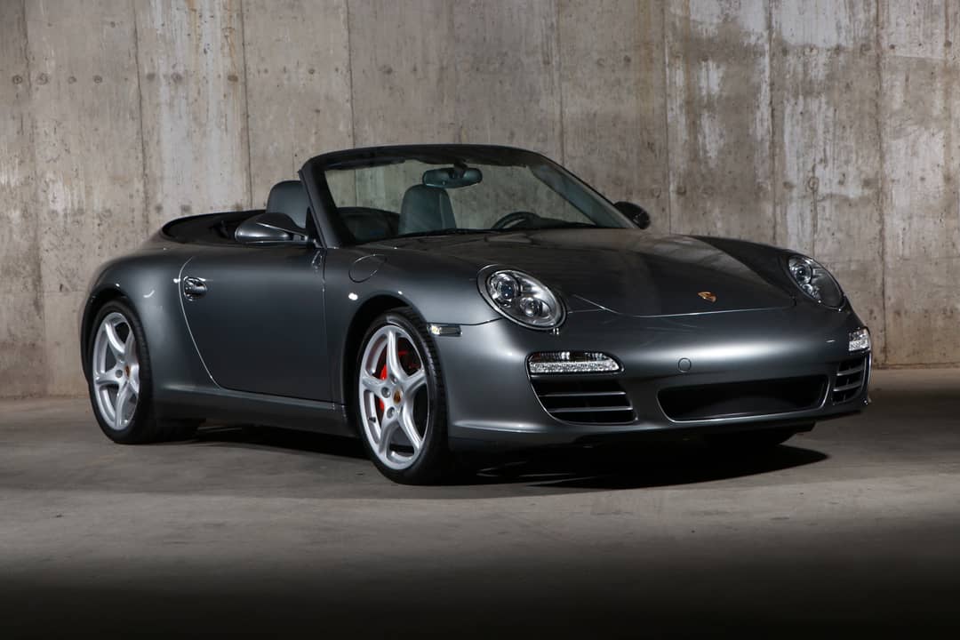 2010 Porsche 911 Carrera 4S — photo 2