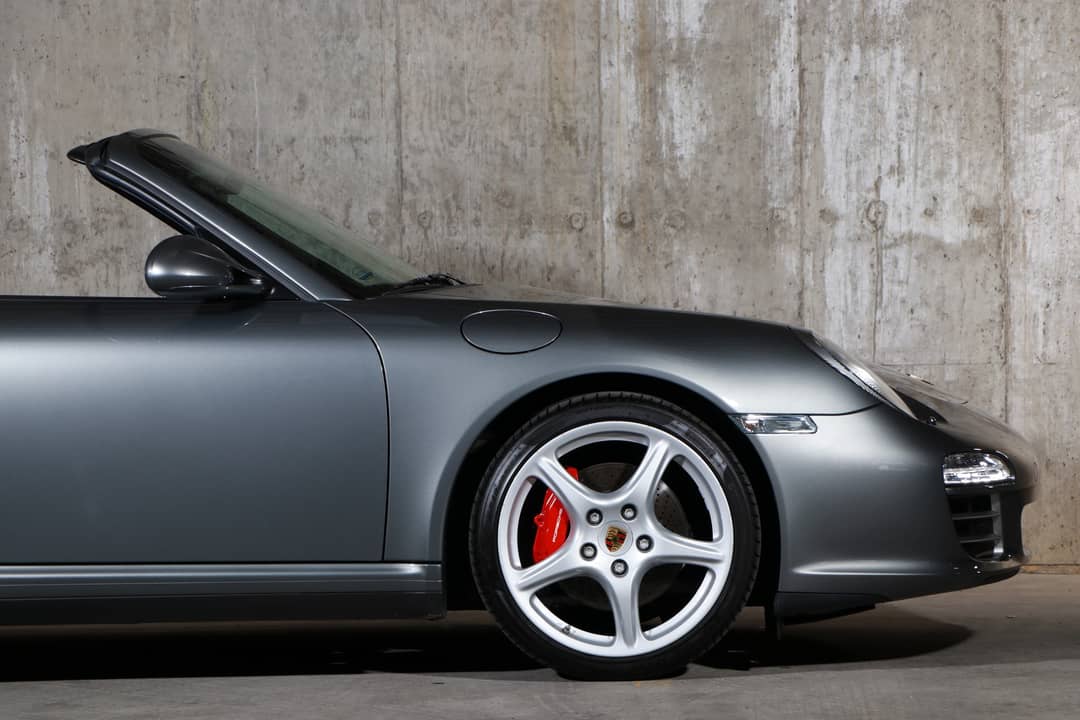 2010 Porsche 911 Carrera 4S — photo 12