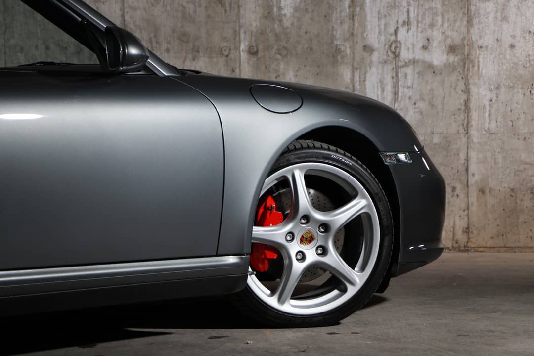 2010 Porsche 911 Carrera 4S — photo 13