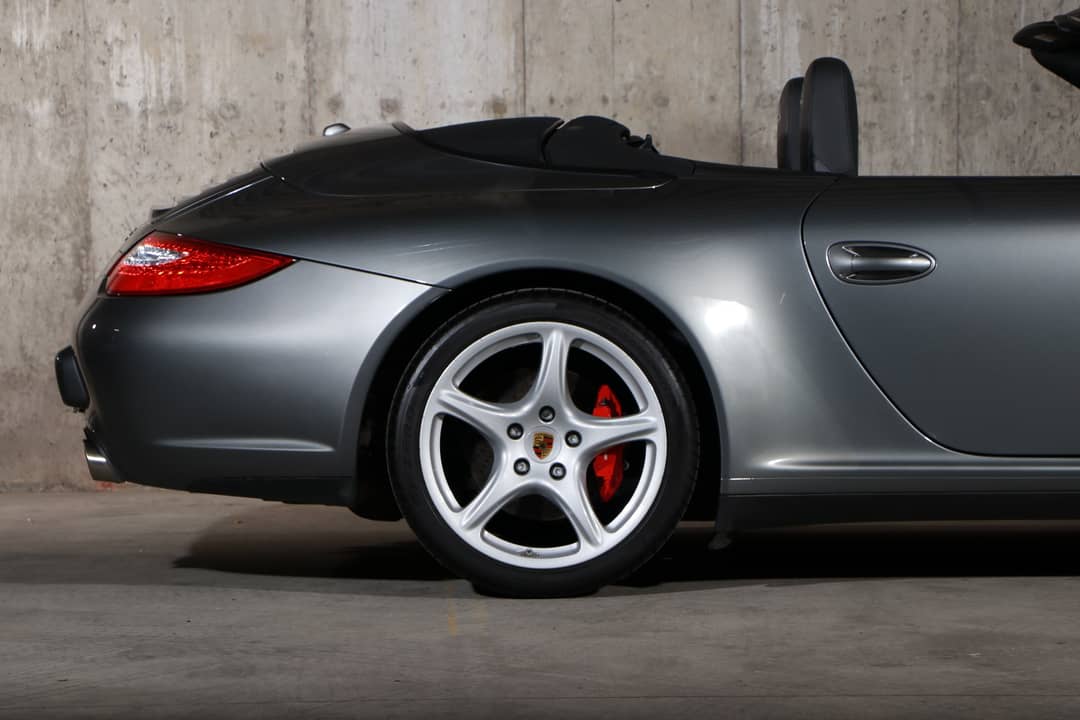 2010 Porsche 911 Carrera 4S — photo 17