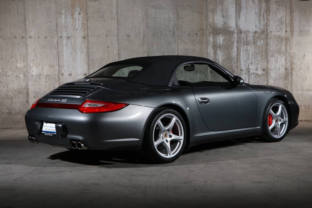 2010 Porsche 911 Carrera 4S — photo 19