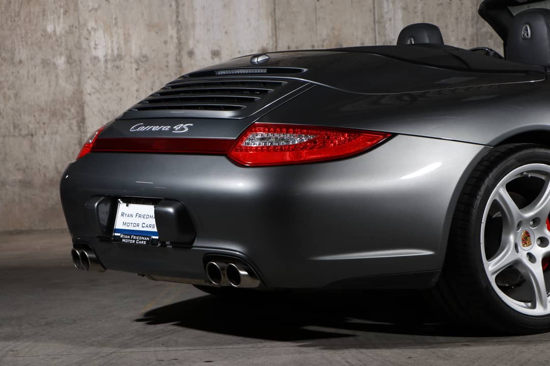 2010 Porsche 911 Carrera 4S — photo 20