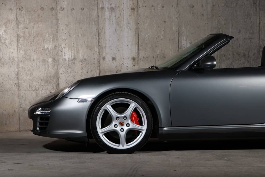 2010 Porsche 911 Carrera 4S — photo 23