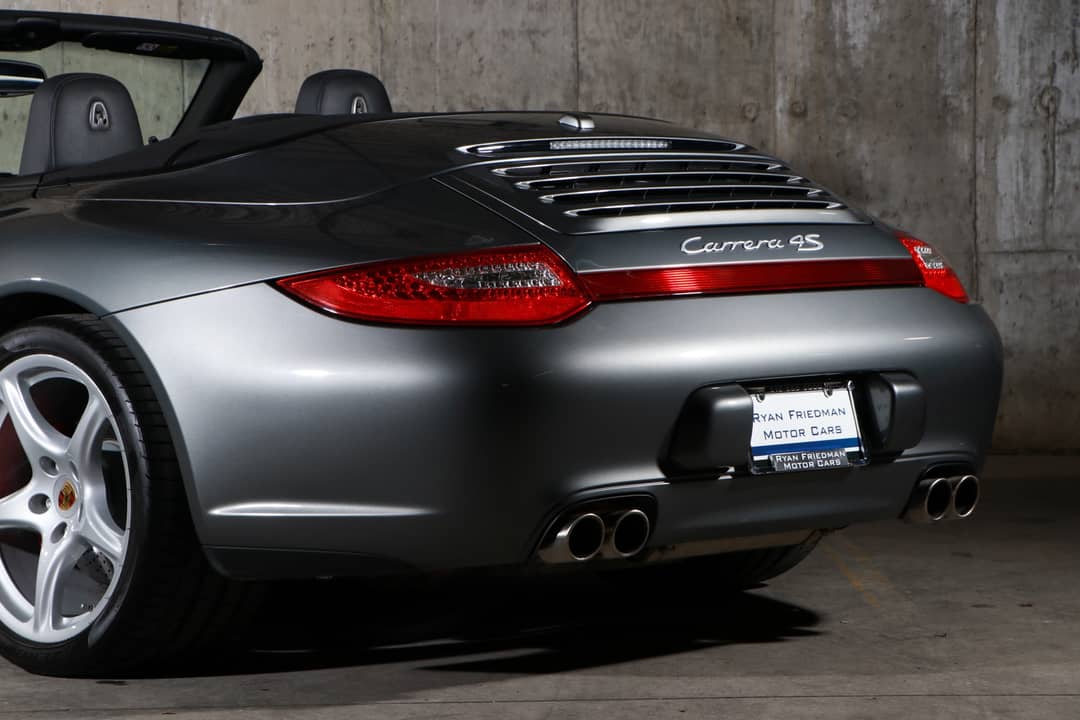 2010 Porsche 911 Carrera 4S — photo 26