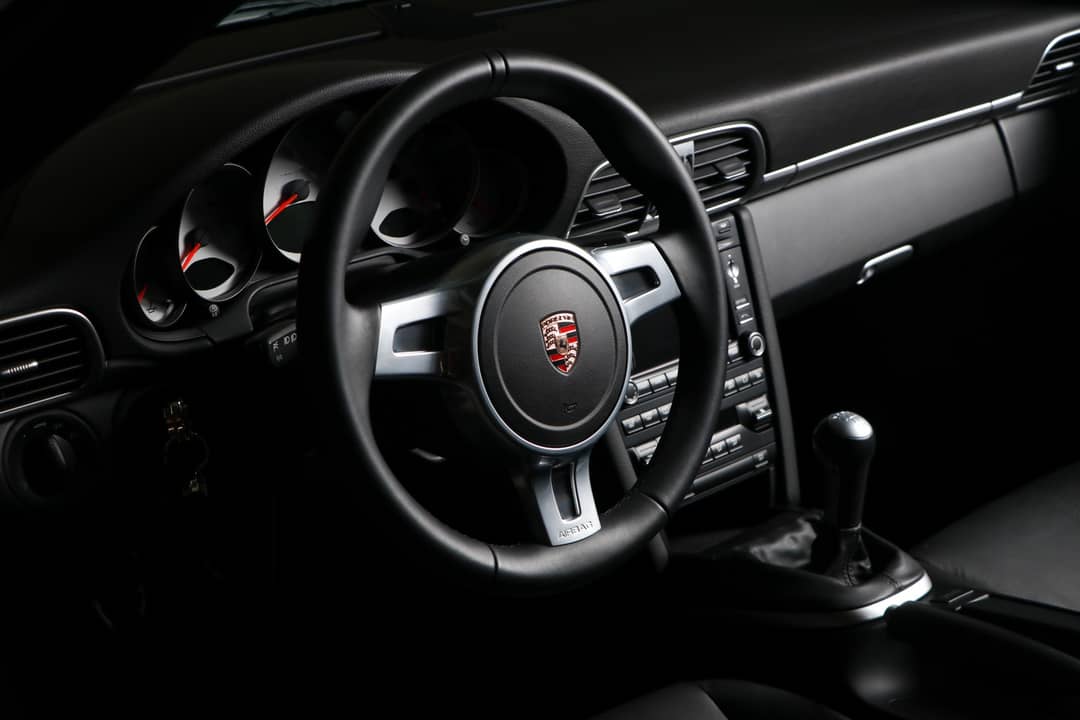 2010 Porsche 911 Carrera 4S — photo 30
