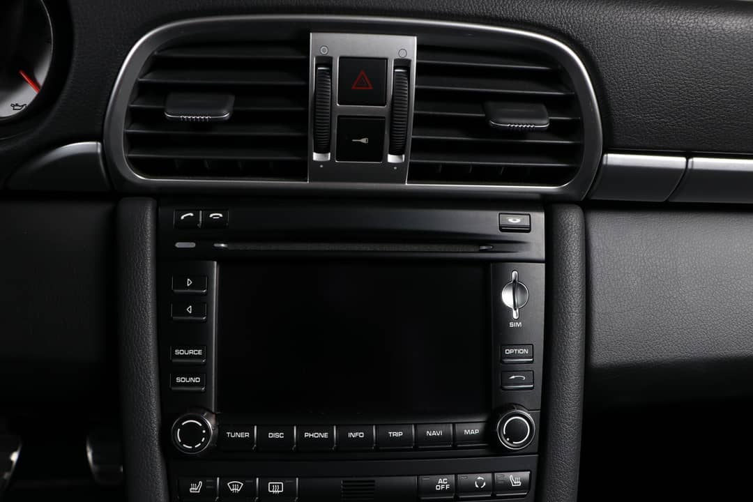 2010 Porsche 911 Carrera 4S — photo 36