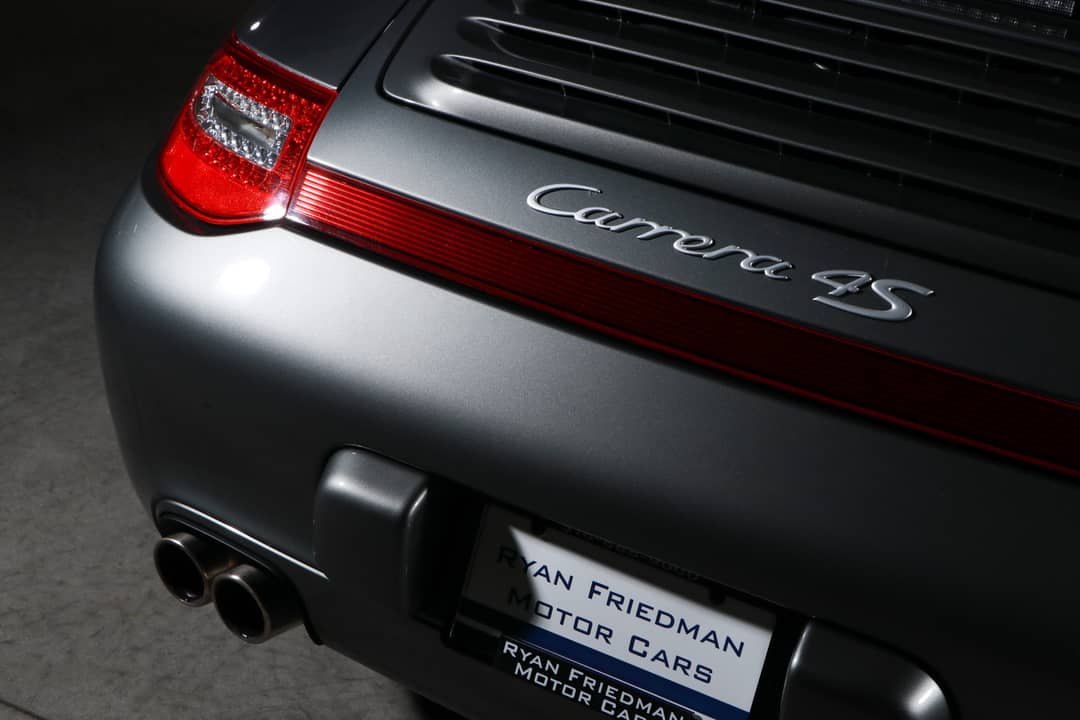 2010 Porsche 911 Carrera 4S — photo 9