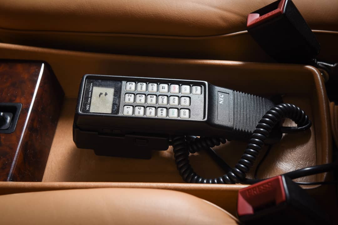 1989 Mercedes-Benz 560-Class 560 SL — photo 23