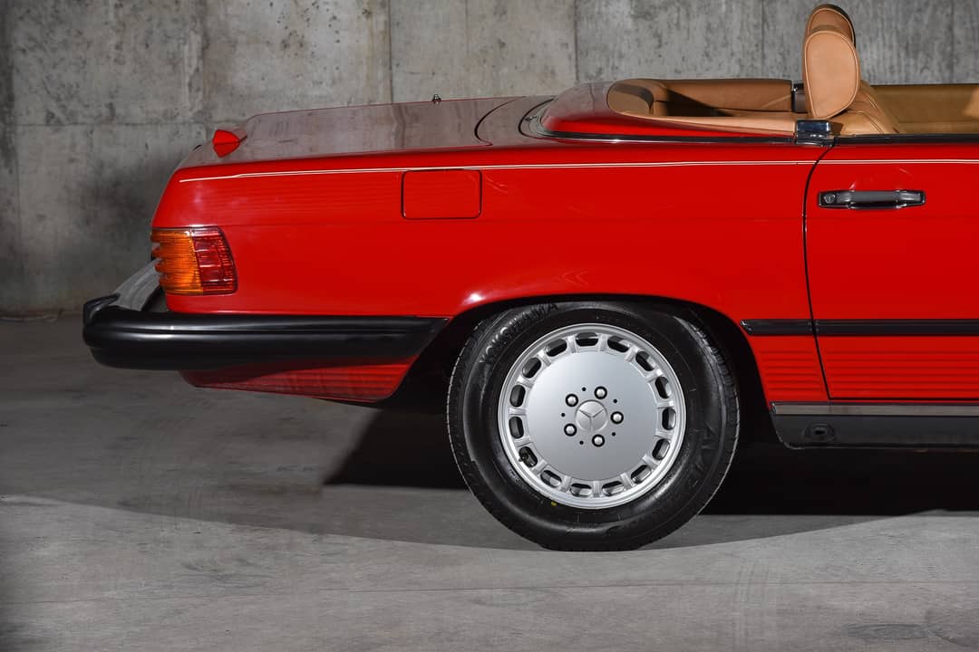 1989 Mercedes-Benz 560-Class 560 SL — photo 40