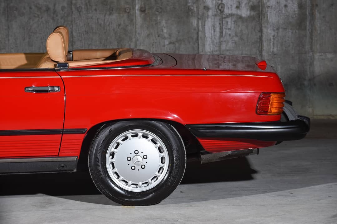 1989 Mercedes-Benz 560-Class 560 SL — photo 48