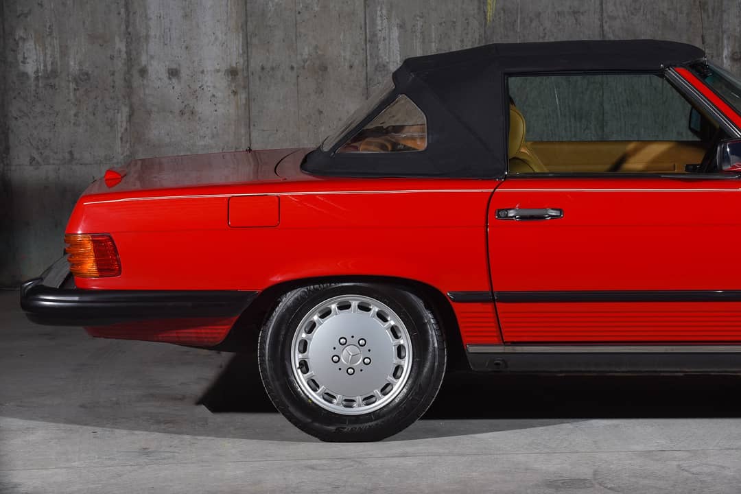 1989 Mercedes-Benz 560-Class 560 SL — photo 8