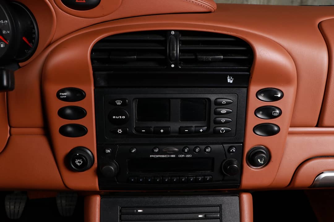 2002 Porsche 911 Targa — photo 15