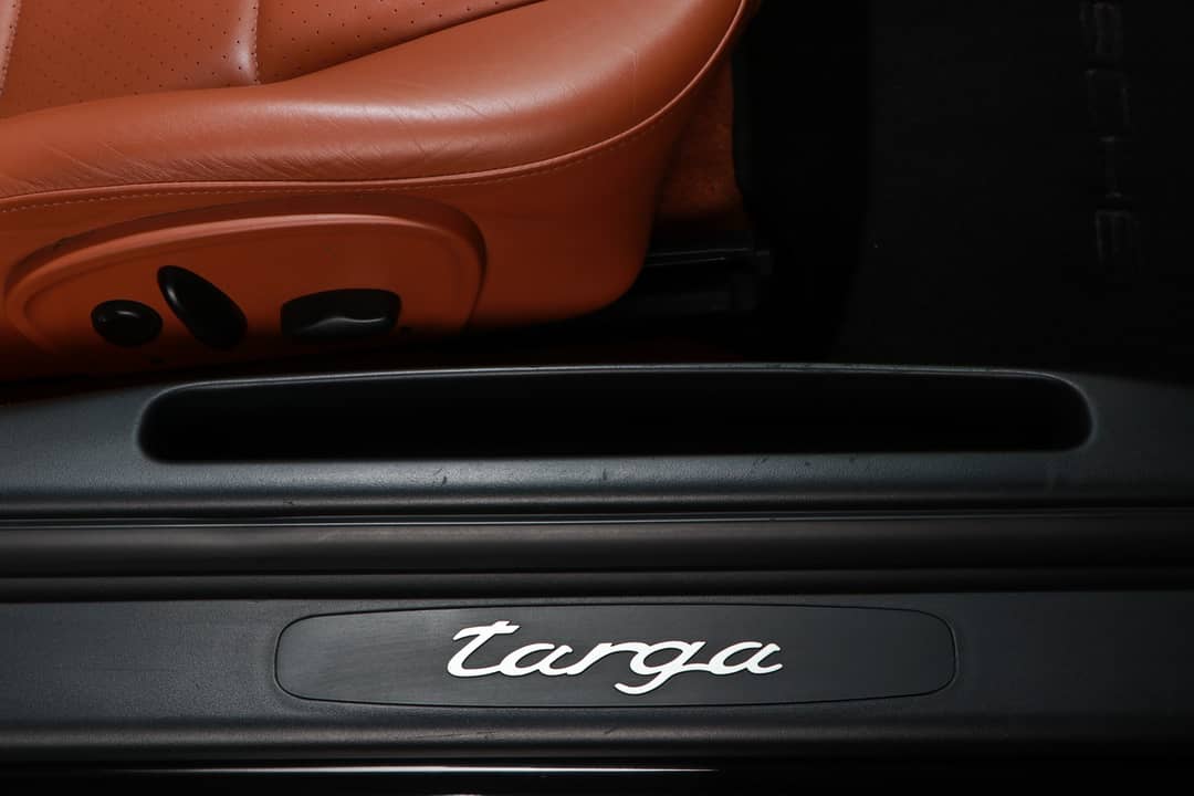 2002 Porsche 911 Targa — photo 33