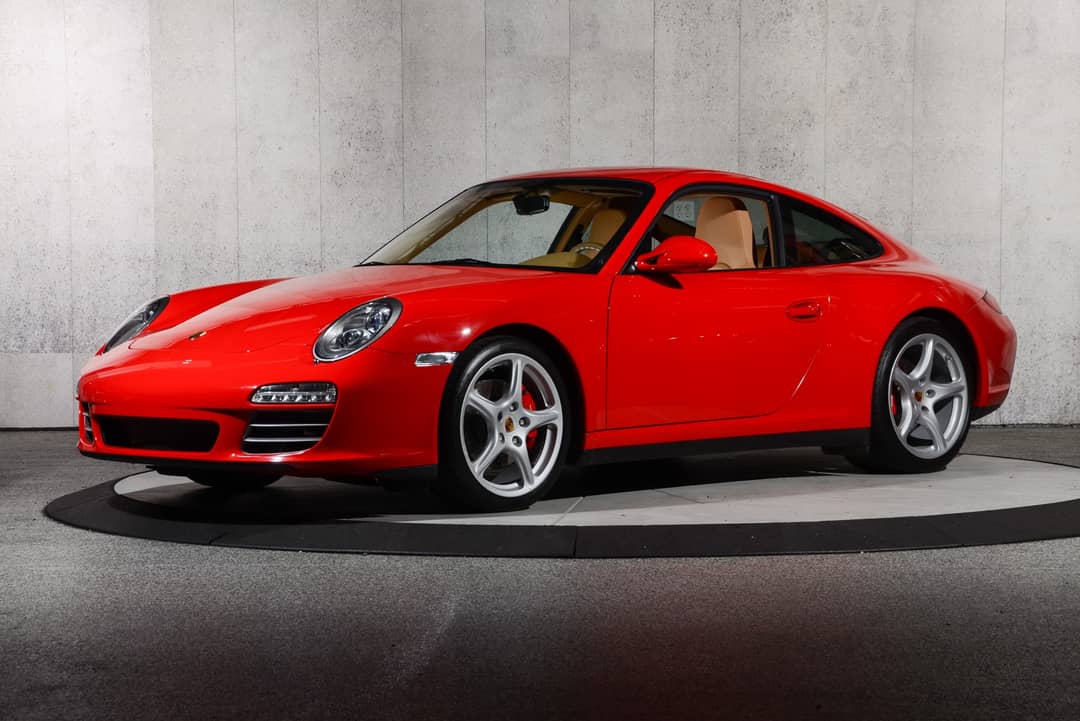 2010 Porsche 911 Carrera 4S — photo 11