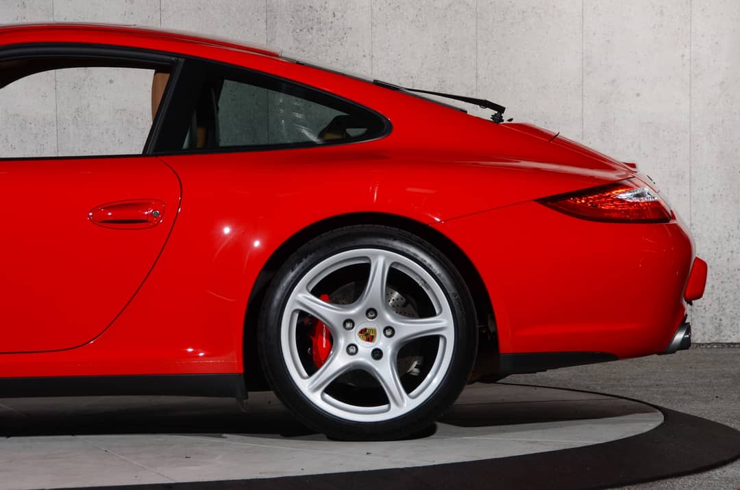 2010 Porsche 911 Carrera 4S — photo 15