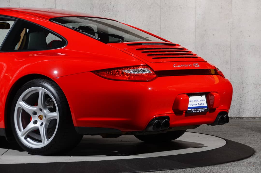 2010 Porsche 911 Carrera 4S — photo 16