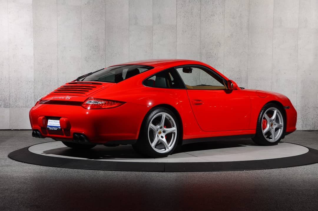 2010 Porsche 911 Carrera 4S — photo 26