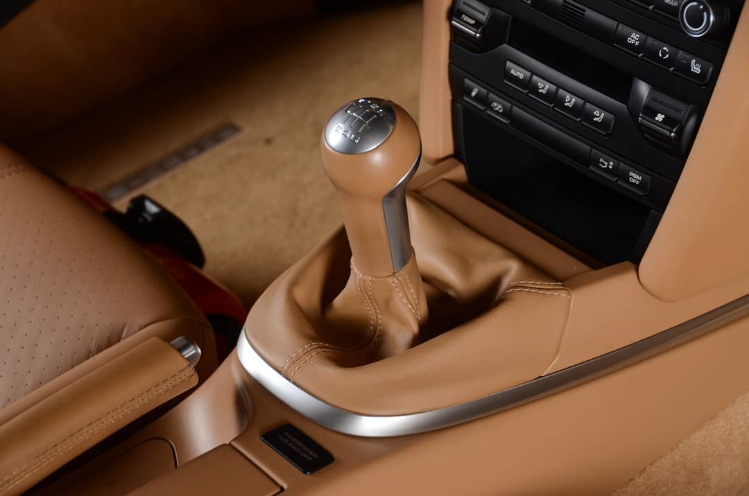2010 Porsche 911 Carrera 4S — photo 28