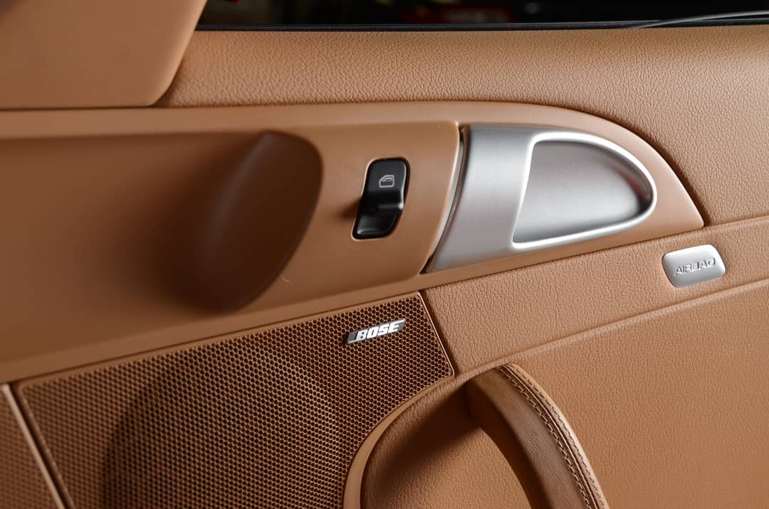 2010 Porsche 911 Carrera 4S — photo 32