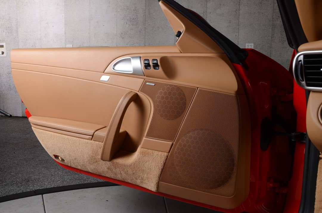 2010 Porsche 911 Carrera 4S — photo 34