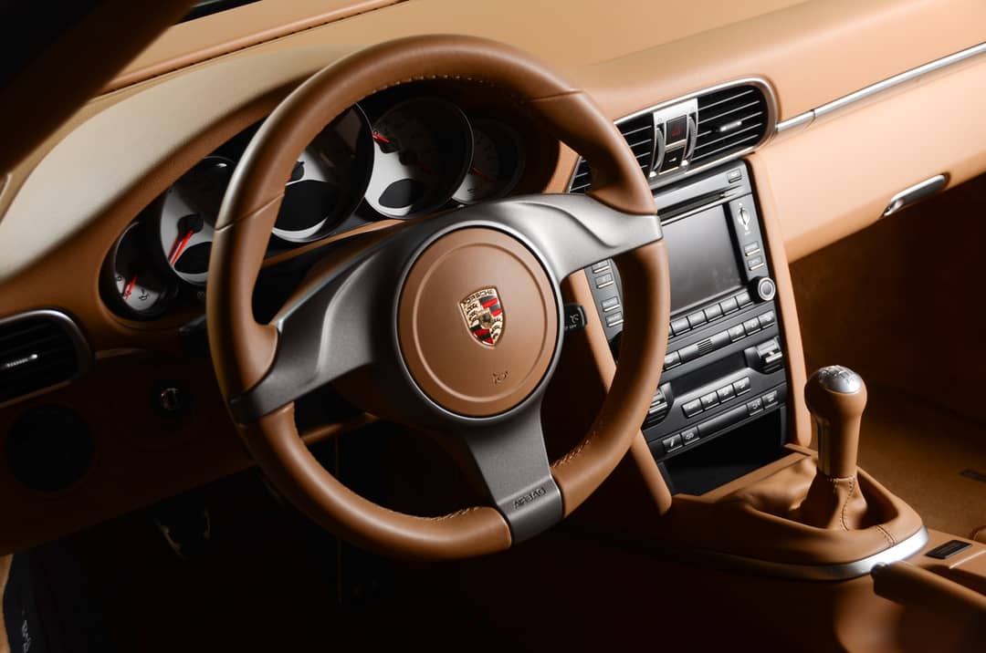 2010 Porsche 911 Carrera 4S — photo 35