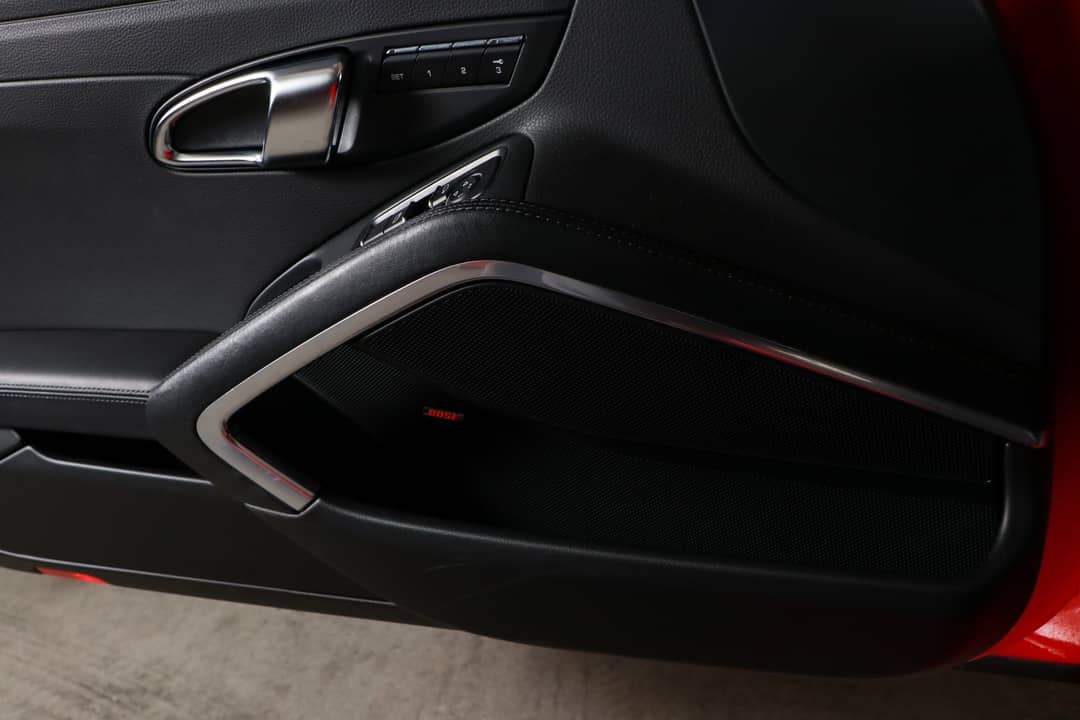 2012 Porsche 911 Carrera — photo 25