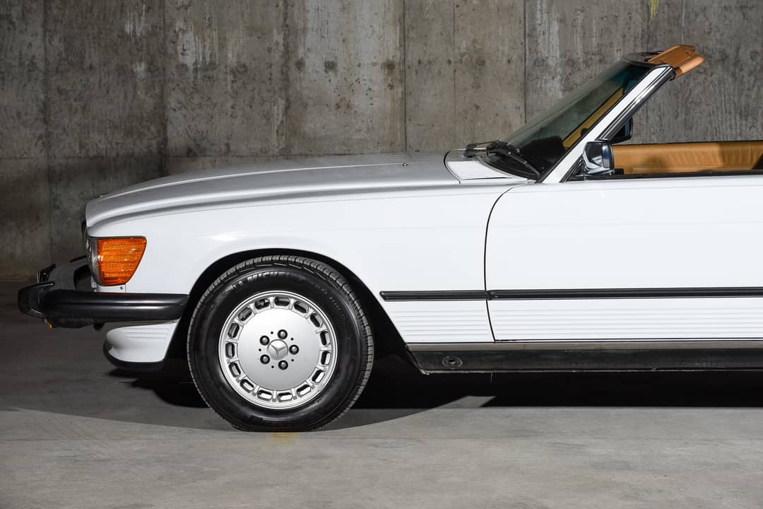 1988 Mercedes-Benz 560-Class 560 SL — photo 11