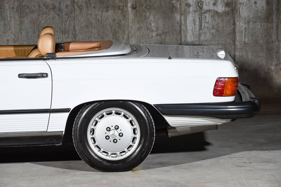 1988 Mercedes-Benz 560-Class 560 SL — photo 12