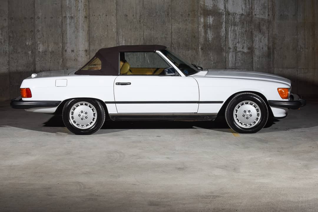 1988 Mercedes-Benz 560-Class 560 SL — photo 13
