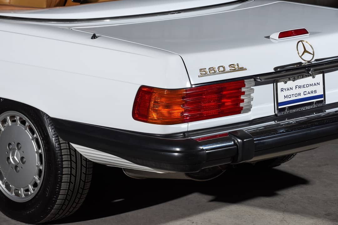 1988 Mercedes-Benz 560-Class 560 SL — photo 15
