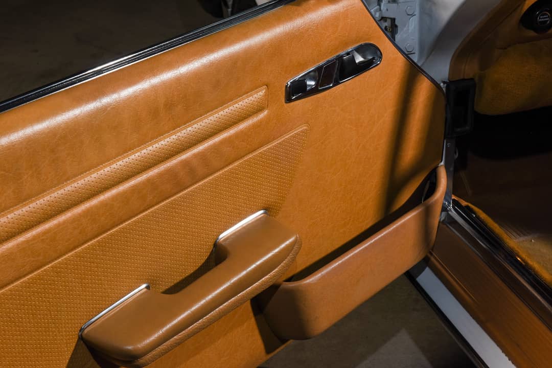 1988 Mercedes-Benz 560-Class 560 SL — photo 22