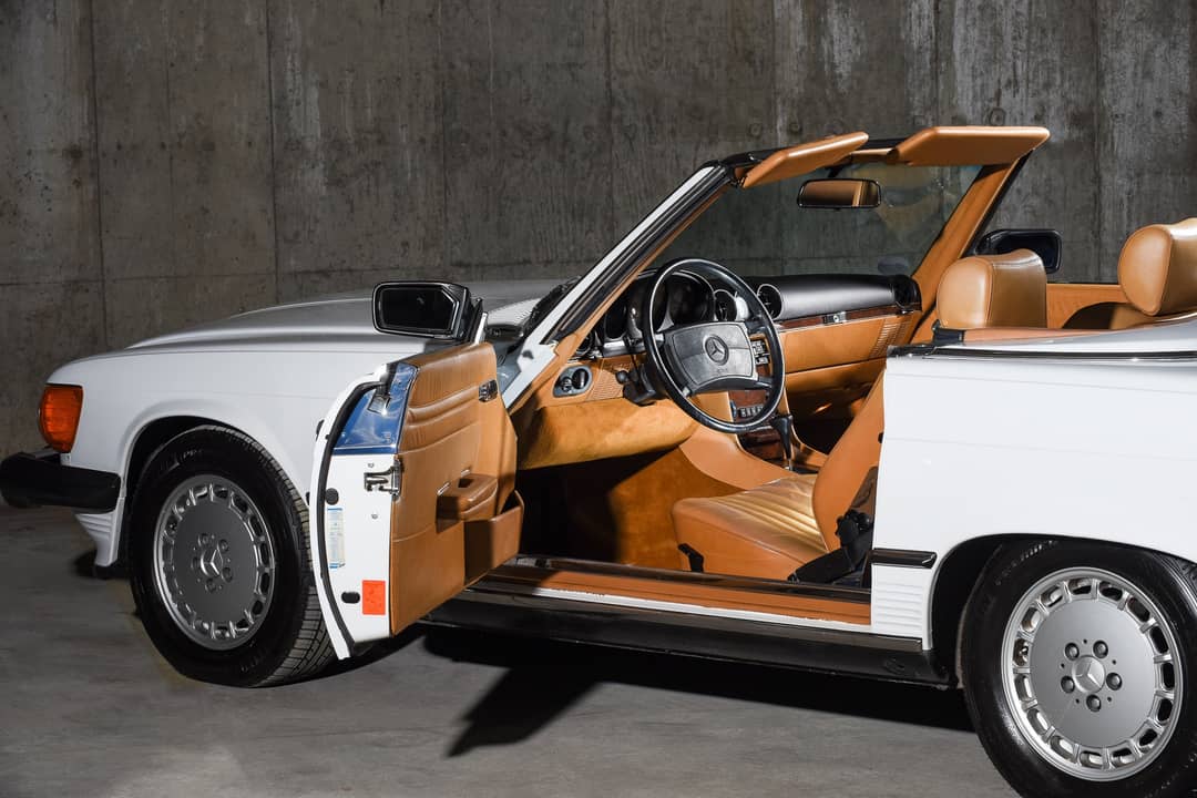 1988 Mercedes-Benz 560-Class 560 SL — photo 4