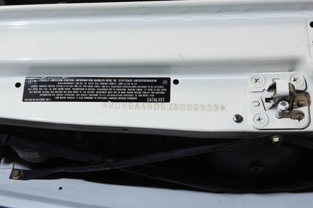 1988 Mercedes-Benz 560-Class 560 SL — photo 30