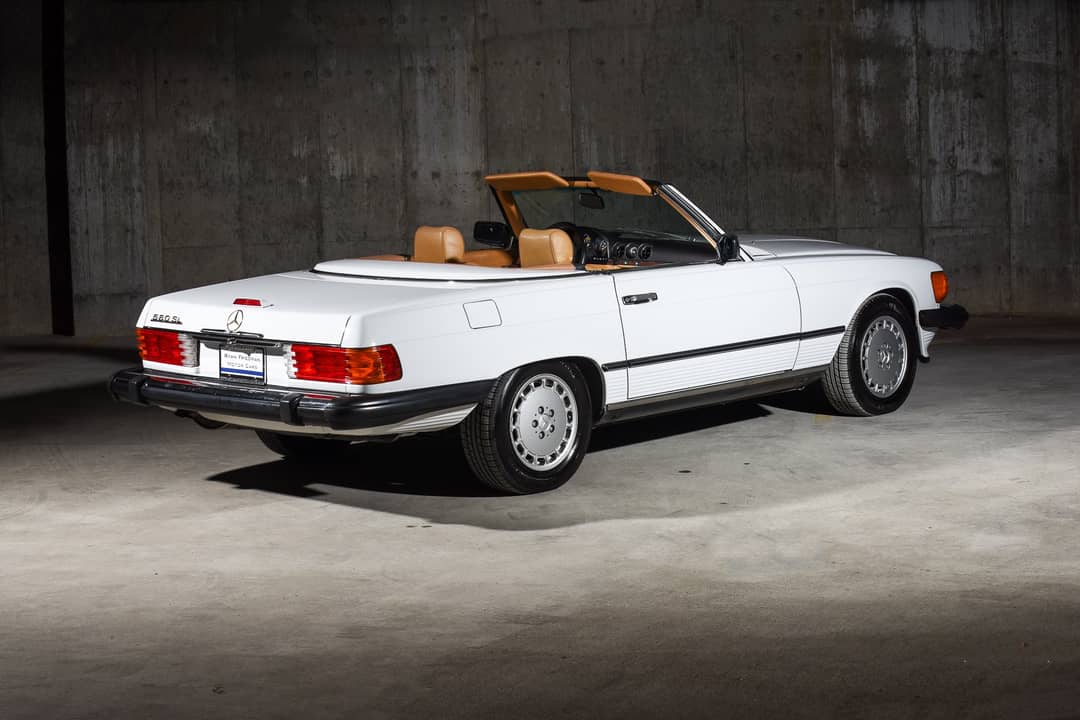 1988 Mercedes-Benz 560-Class 560 SL — photo 37