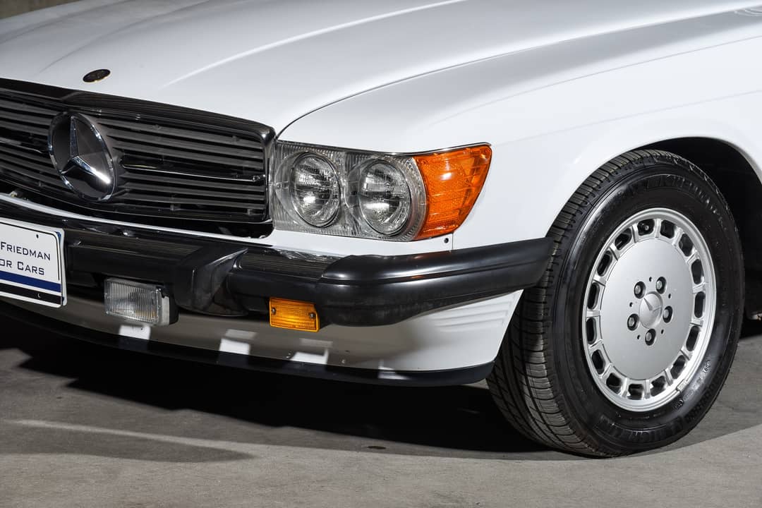 1988 Mercedes-Benz 560-Class 560 SL — photo 9