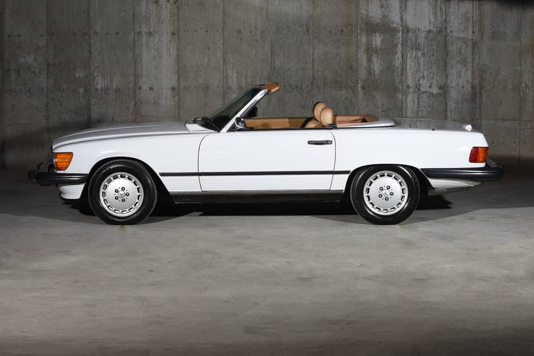 1988 Mercedes-Benz 560-Class 560 SL — photo 10